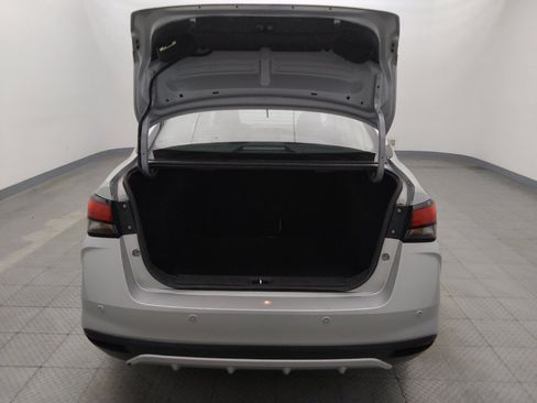 Used 2022 Nissan Versa S FWD image 29