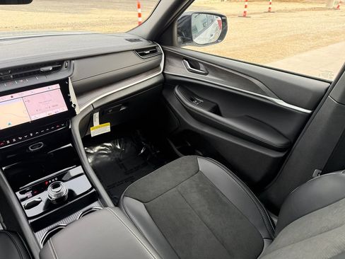 New 2026 Jeep Grand Cherokee Laredo image 16