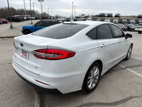 Used 2019 Ford Fusion SE image 7