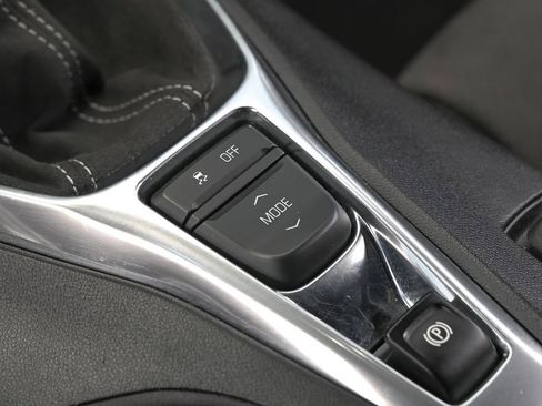 Used 2019 Chevrolet Camaro SS RWD image 31