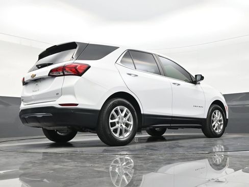 Used 2024 Chevrolet Equinox LT FWD image 24
