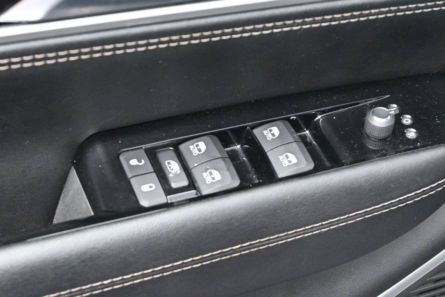 Used 2024 Jeep Wagoneer 4WD image 15