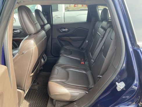 Used 2015 Jeep Cherokee Trailhawk w/ Leather Interior Group image 6