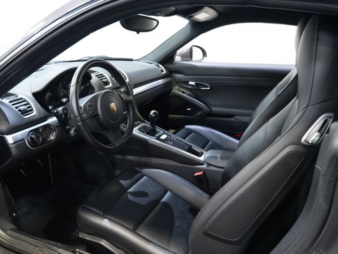 Used 2016 Porsche Cayman RWD image 27