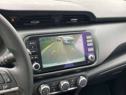 Used 2024 Nissan Kicks SV image 22