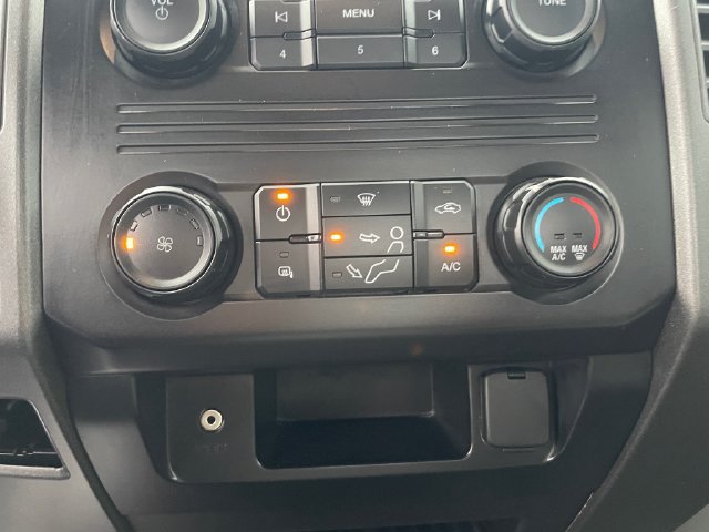 Used 2018 Ford F250 XL w/ Power Equipment Group AWD/4WD image 14
