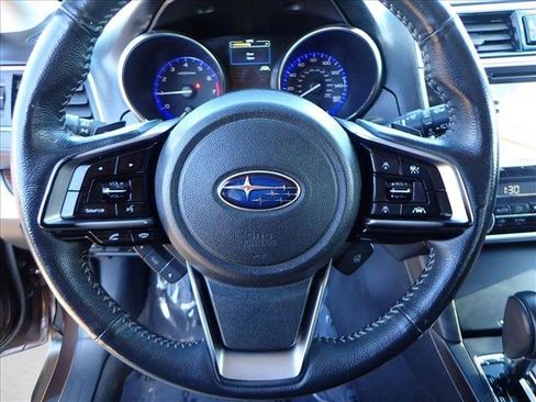 Used 2019 Subaru Outback 3.6R Touring image 16