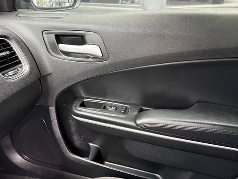 Used 2020 Dodge Charger Police w/ Street Appearance Group image 29