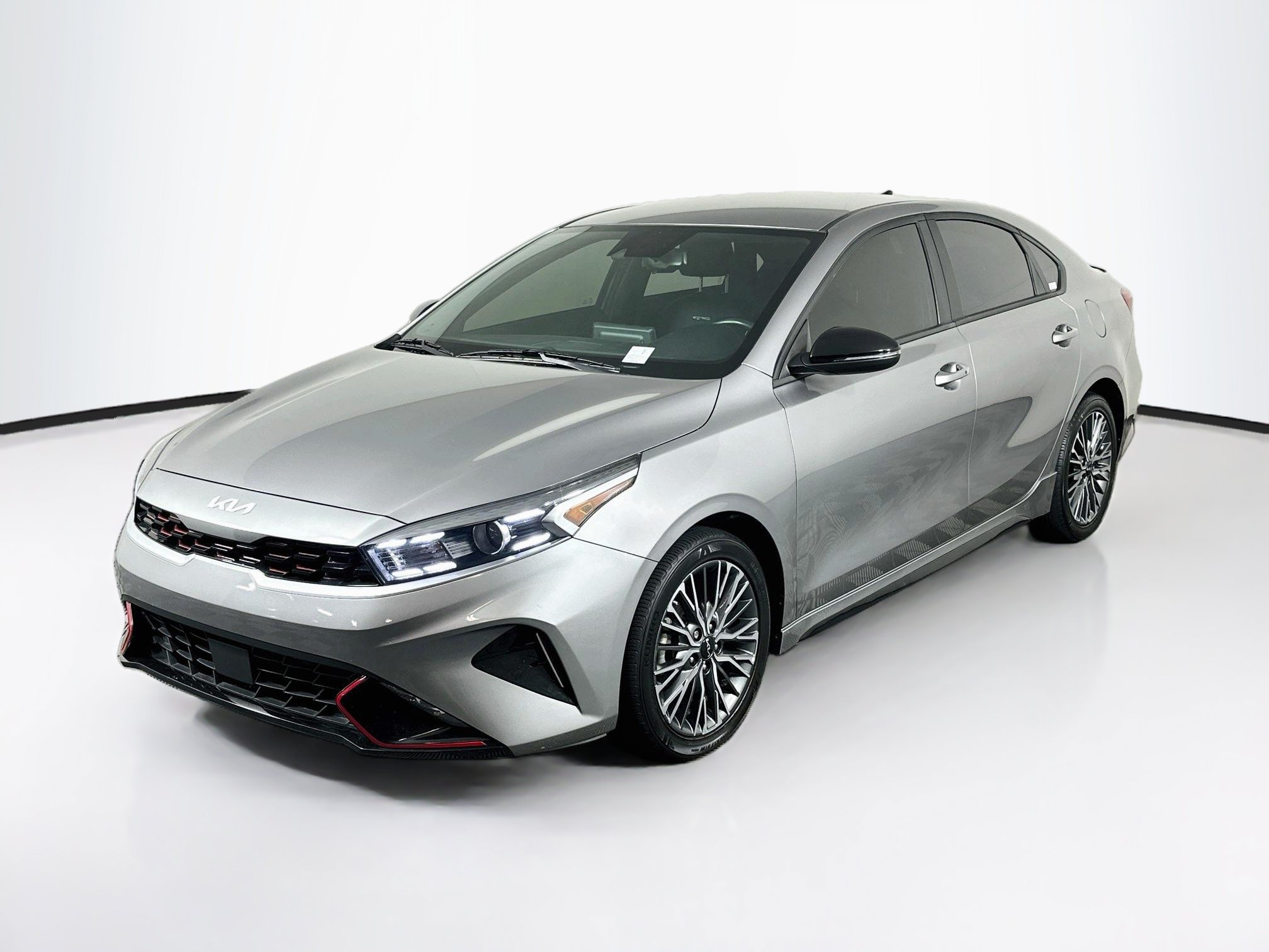 Used 2024 Kia Forte GT-Line FWD image 3