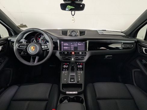 New 2026 Porsche Macan AWD/4WD image 20