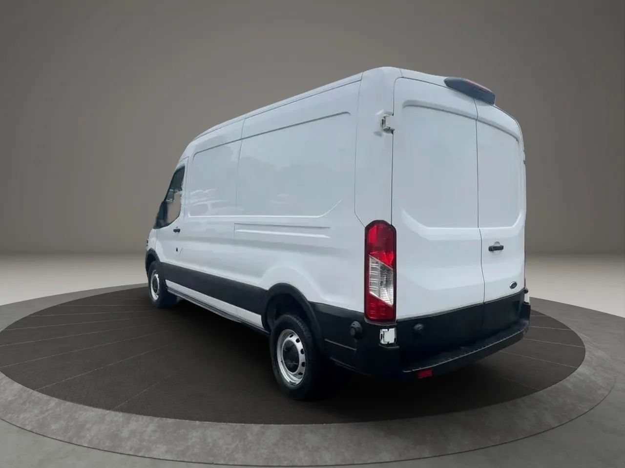 Used 2023 Ford Transit 350 Medium Roof RWD image 4