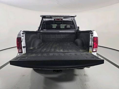 Used 2022 RAM 1500 Tradesman w/ Chrome Appearance Group AWD/4WD image 8