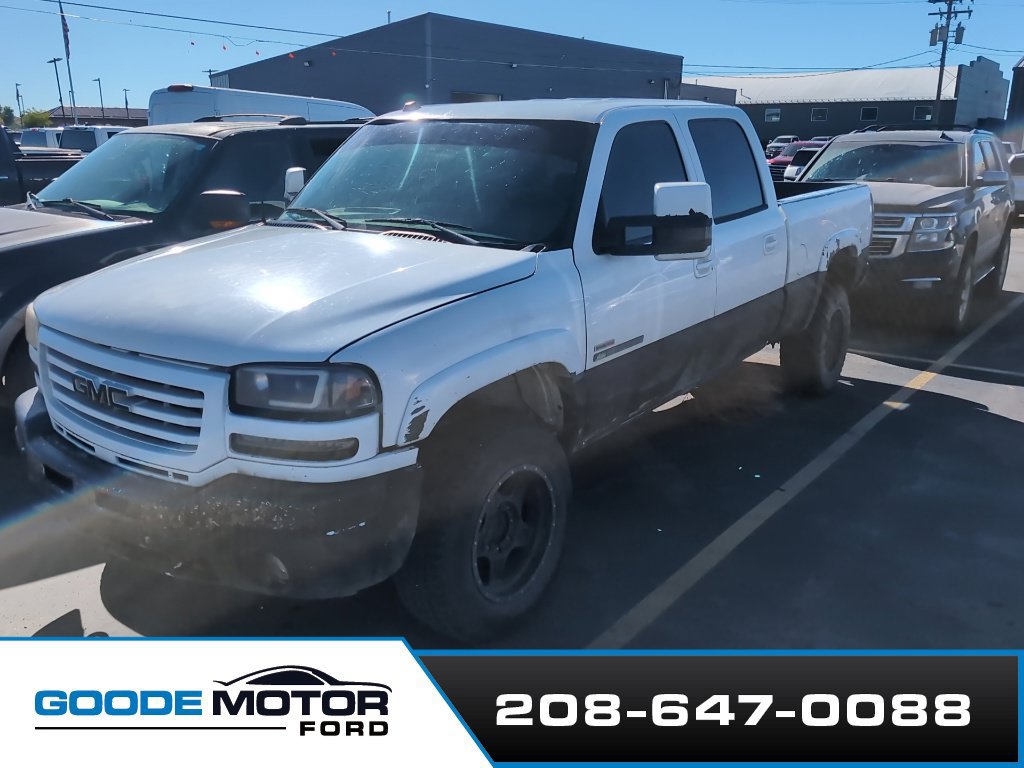 Used 2004 GMC Sierra 2500 SLE w/ Heavy-Duty Power Package AWD/4WD image 2