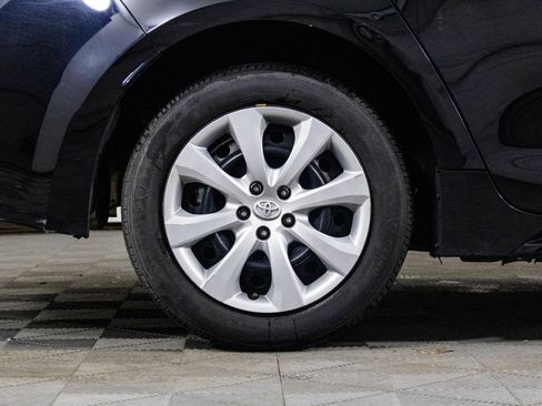 Used 2023 Toyota Corolla LE image 39