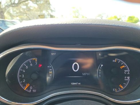 Used 2015 Jeep Grand Cherokee Limited image 17