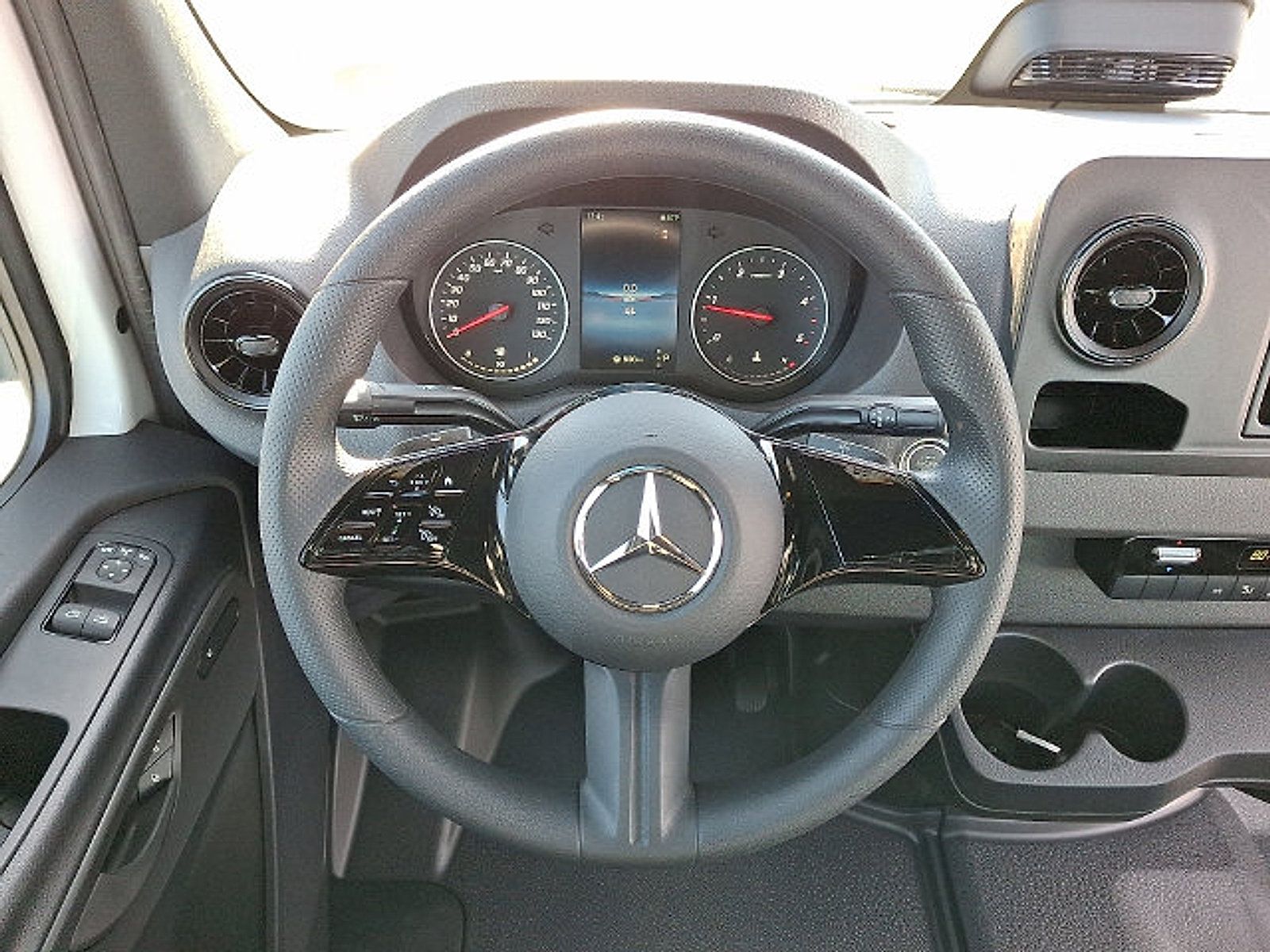 Used 2026 Mercedes-Benz Sprinter 2500 image 17