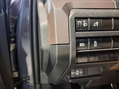 Used 2024 Toyota Tacoma TRD Sport AWD/4WD image 17