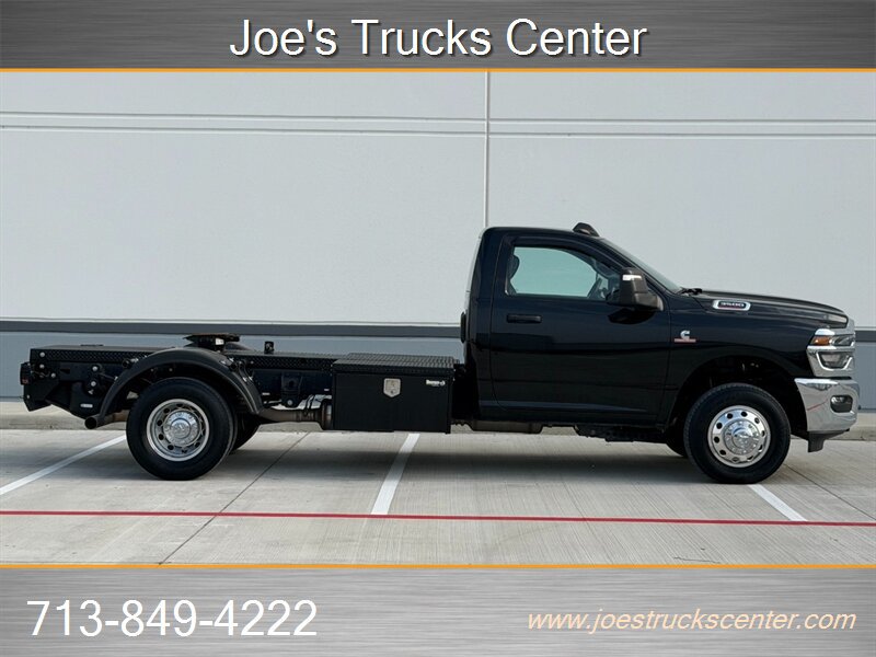 Used 2025 RAM 3500 Tradesman RWD image 9