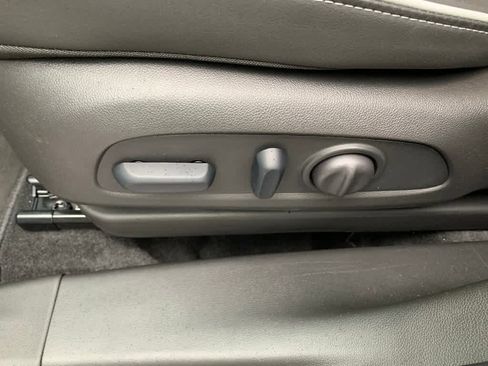 Used 2025 Buick Encore GX Avenir w/ Avenir Technology Package AWD/4WD image 20