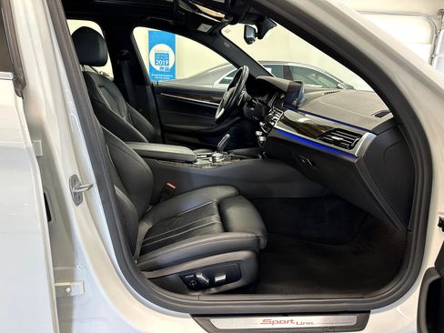 Used 2019 BMW 530i w/ Convenience Package image 23