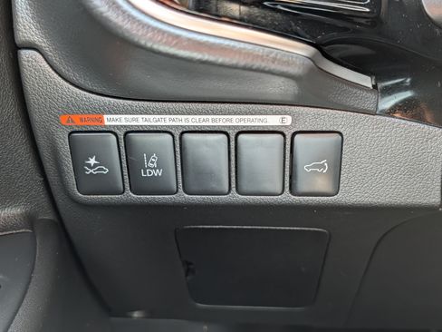 Used 2020 Mitsubishi Outlander SEL AWD/4WD image 26
