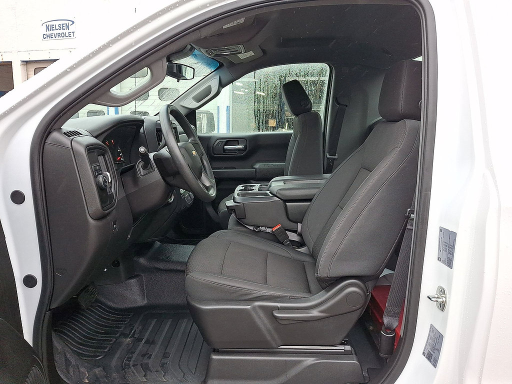 Certified 2025 Chevrolet Silverado 1500 W/T RWD image 11