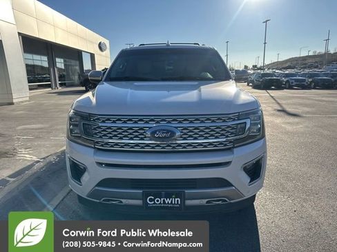Used 2019 Ford Expedition Platinum AWD/4WD image 2