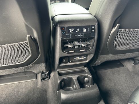 Used 2021 Jeep Grand Cherokee L Laredo AWD/4WD image 33