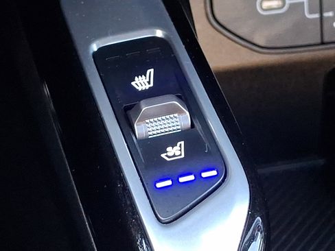 Used 2024 Kia Sorento SX Prestige w/ Olive Brown Leather Package image 25