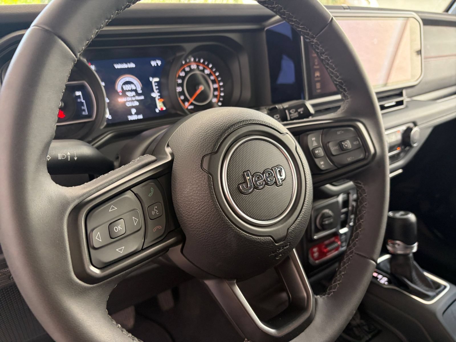 Used 2026 Jeep Wrangler Unlimited Rubicon AWD/4WD image 27