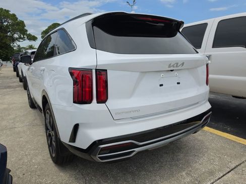 Certified 2023 Kia Sorento SX FWD image 13