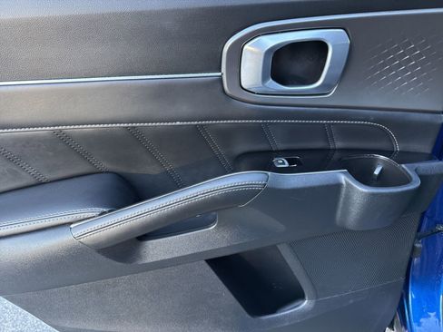 Used 2022 Kia Sorento SX image 13