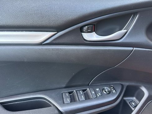 Used 2019 Honda Civic LX image 10