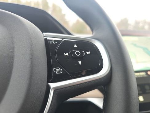 New 2026 Volvo XC90 B6 Plus w/ Protection Package Premier image 29