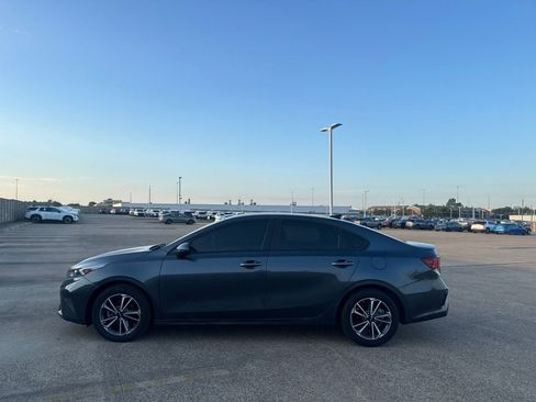 Used 2023 Kia Forte LXS FWD image 12