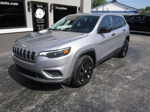 Used 2021 Jeep Cherokee Sport w/ Popular Appearance Group AWD/4WD image 2