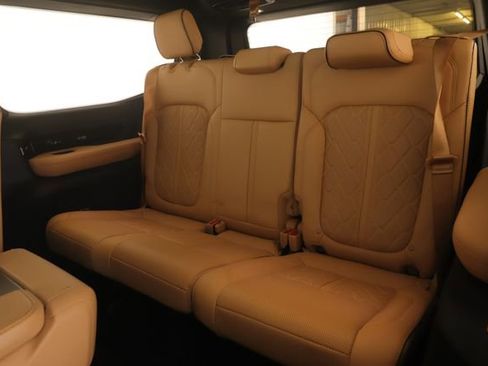 Used 2023 Jeep Grand Wagoneer Series III w/ Rear Seat Video Group 1 image 32