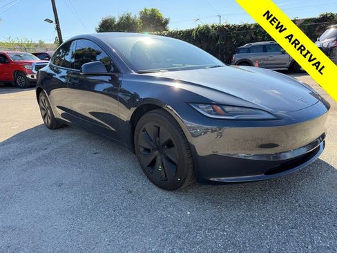 Used 2024 Tesla Model 3 image 2