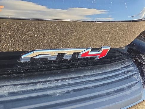 Used 2023 GMC Yukon AT4 image 29