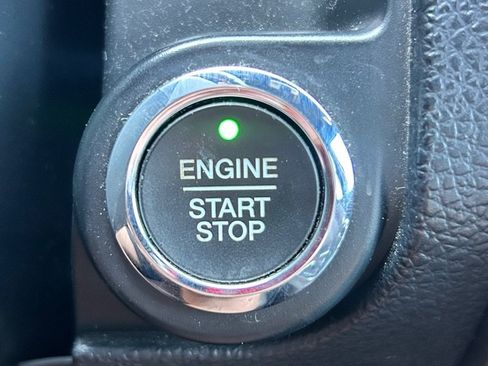 Used 2016 Ford Expedition Platinum RWD image 20