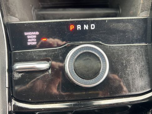 Used 2022 Jeep Grand Cherokee L Limited image 22