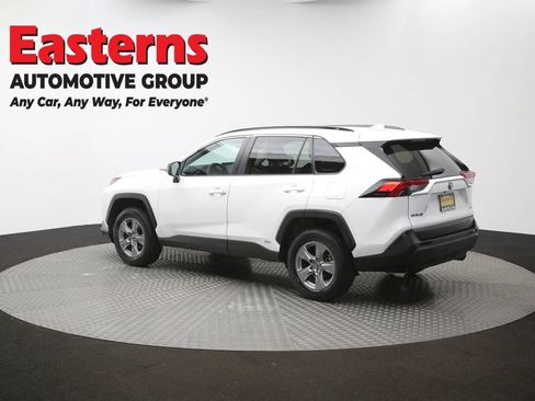 Used 2022 Toyota RAV4 LE AWD/4WD image 64