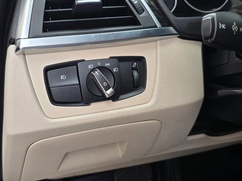 Used 2017 BMW 330i Sedan image 18