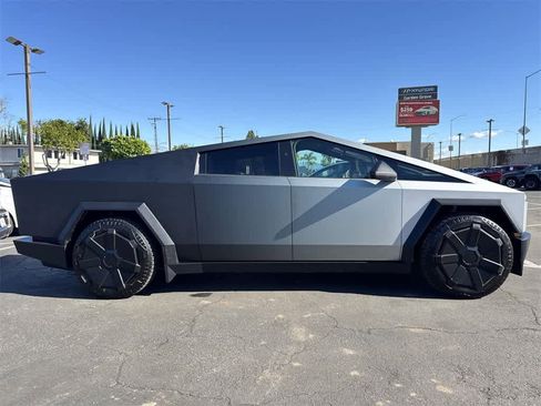 Used 2024 Tesla Cybertruck AWD Crew Cab image 3