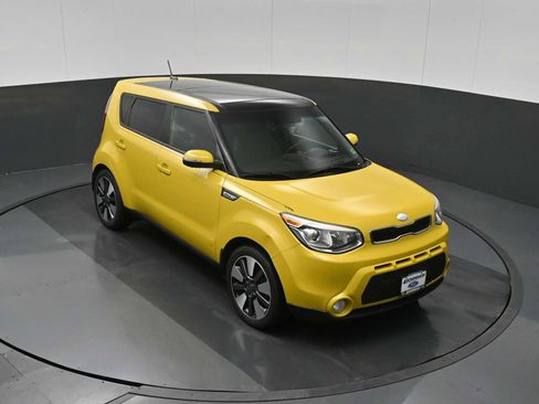 Used 2014 Kia Soul ! w/ Sun & Sound Package FWD image 10
