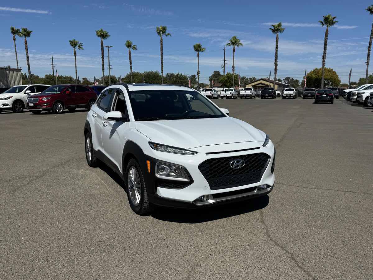 Used 2019 Hyundai Kona SEL w/ SEL Tech Package 02 AWD/4WD image 3