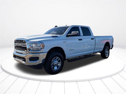 Used 2019 RAM 2500 Tradesman w/ Chrome Appearance Group image 15