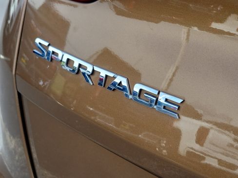 Used 2017 Kia Sportage LX w/ LX Popular Package AWD/4WD image 7
