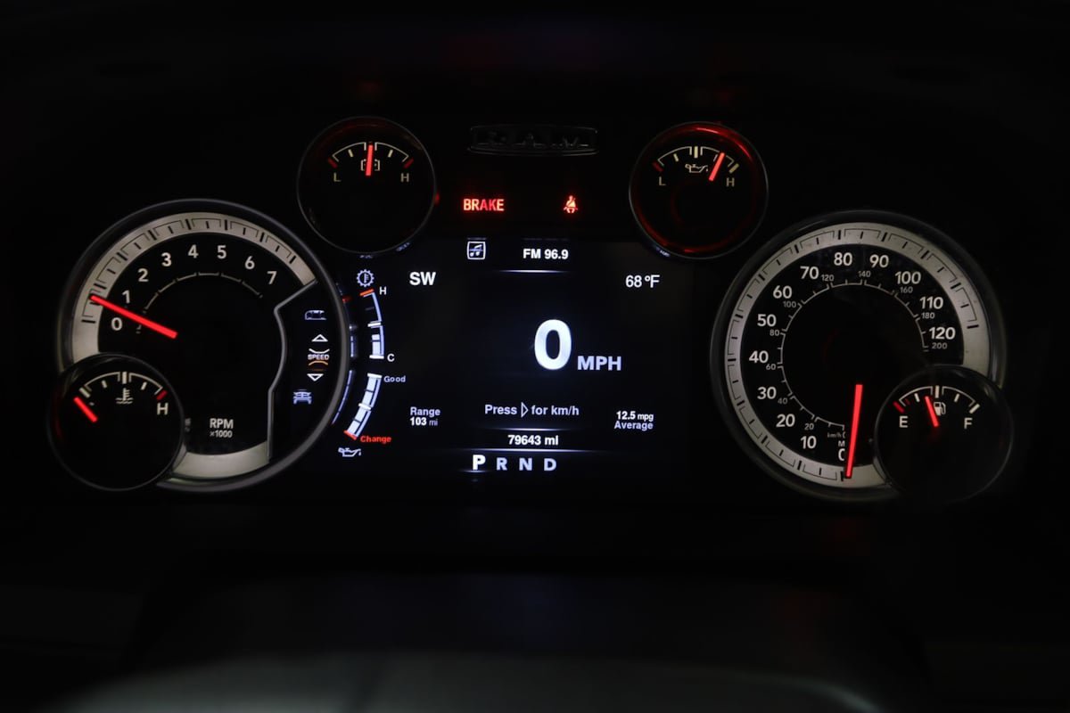 Used 2016 RAM 1500 Sport w/ Stinger Yellow Sport Package AWD/4WD image 18