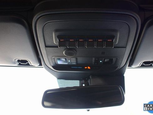 Used 2024 Ford Bronco Badlands image 33